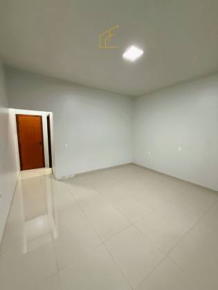 Casa à Venda – Bairro Flamboyant