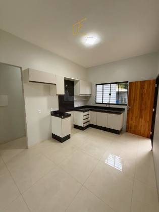 Casa à Venda – Bairro Flamboyant