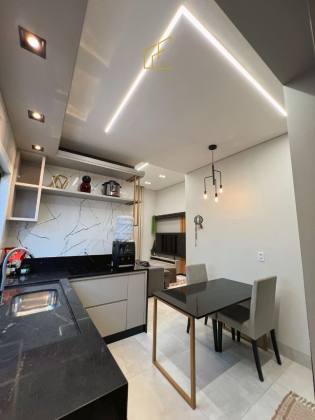 CASA ESPETACULAR À VENDA NO MONTSERRAT