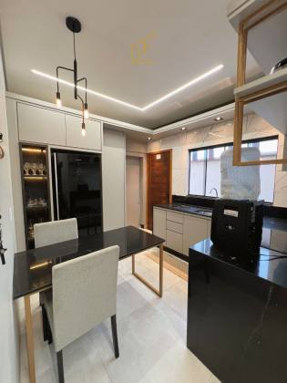 CASA ESPETACULAR À VENDA NO MONTSERRAT