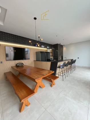 CASA ESPETACULAR À VENDA NO MONTSERRAT