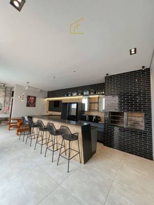 CASA ESPETACULAR À VENDA NO MONTSERRAT