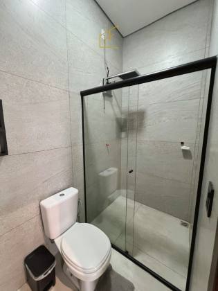 CASA ESPETACULAR À VENDA NO MONTSERRAT