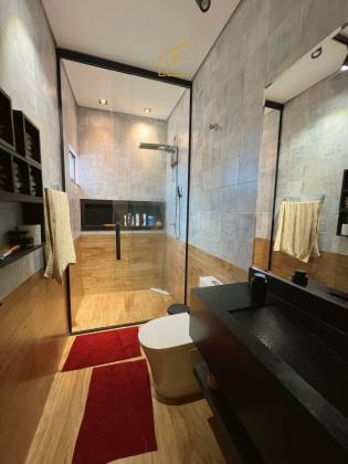 CASA ESPETACULAR À VENDA NO MONTSERRAT