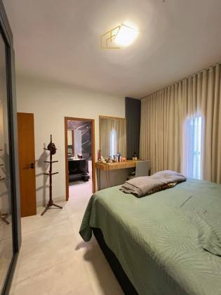 CASA ESPETACULAR À VENDA NO MONTSERRAT