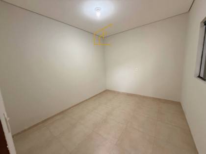 CASA À VENDA – BAIRRO CIDADE NOVA