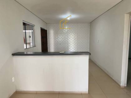 CASA À VENDA – BAIRRO CIDADE NOVA