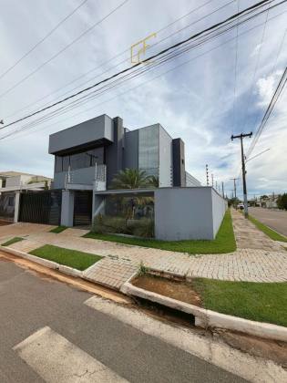 SOBRADO À VENDA – BAIRRO FLAMBOYANTS