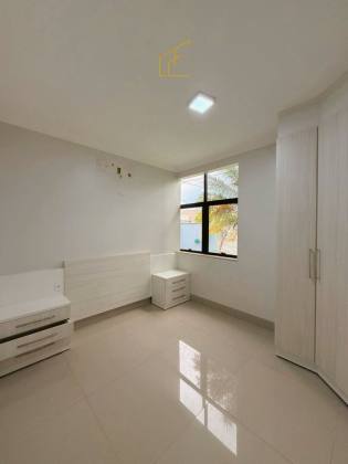 SOBRADO À VENDA – BAIRRO FLAMBOYANTS