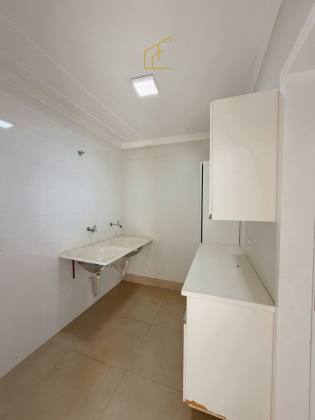 SOBRADO À VENDA – BAIRRO FLAMBOYANTS