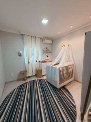 SOBRADO DE ESQUINA + CASA AO LADO À VENDA