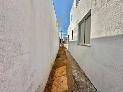 CASA À VENDA – BAIRRO ANDORINHAS