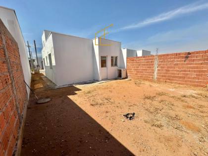 CASA À VENDA – BAIRRO ANDORINHAS