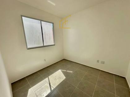 CASA À VENDA – BAIRRO ANDORINHAS