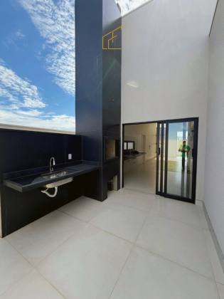 Casa à Venda – Bairro Veneza