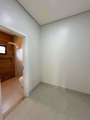 Casa à Venda – Bairro Veneza