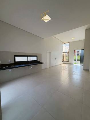 Casa à Venda – Bairro Veneza