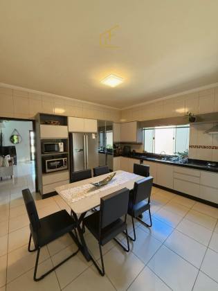 Casa com lazer completo no Bairro Acácias