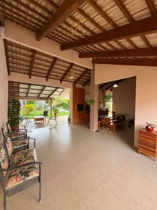 Casa com lazer completo no Bairro Acácias