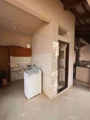 Casa com lazer completo no Bairro Acácias