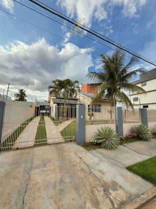 Casa com lazer completo no Bairro Acácias