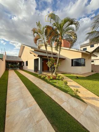 Casa com lazer completo no Bairro Acácias