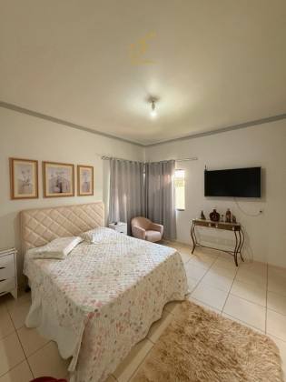 Casa com lazer completo no Bairro Acácias