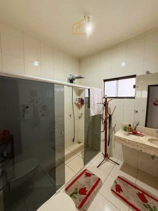 Casa com lazer completo no Bairro Acácias