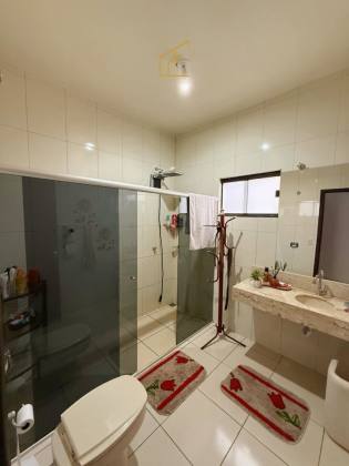 Casa com lazer completo no Bairro Acácias