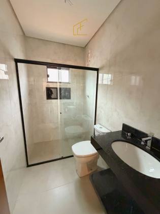 Casa à venda no bairro Montserrat!