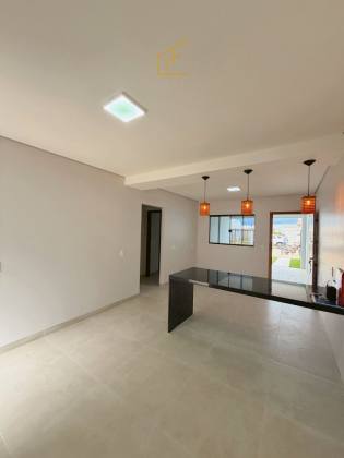 Casa à venda no bairro Montserrat!