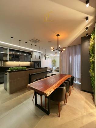 Exclusividade e alto padrão em uma casa de esquina