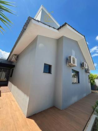 Exclusividade e alto padrão em uma casa de esquina