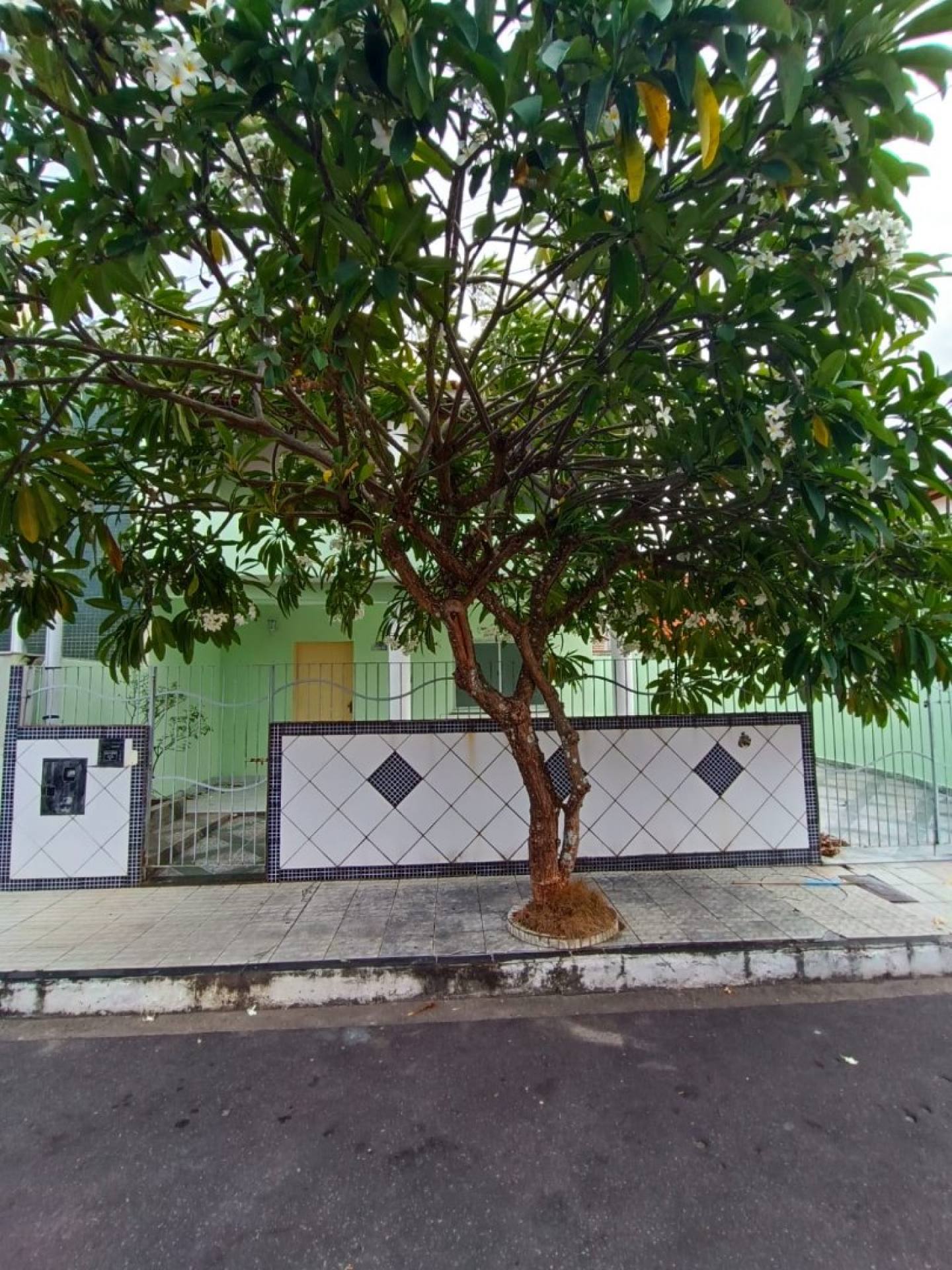 Casa a aluguel com 150 m² e 3 Quartos em Condomínio fechado - Aracaju/SE