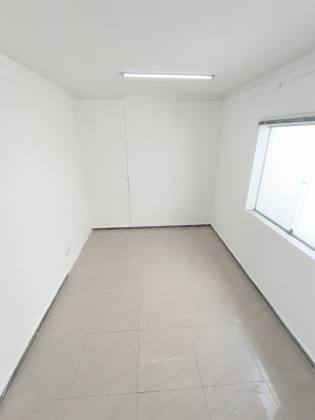 Prédio Comercial para Alugar com 9 salas e 5 vagas de garagem - Bairro Centro - Aracaju/SE