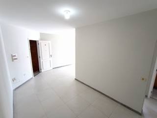 Apartamento 3 quartos, 1 Suíte para aluguel, Com 78m² - Bairro Grageru - Aracaju/SE