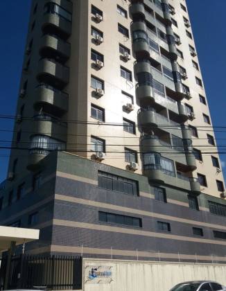 Apartamento 3 quartos, 1 Suíte para aluguel, Com 139m² - Bairro Farolândia - Aracaju/SE