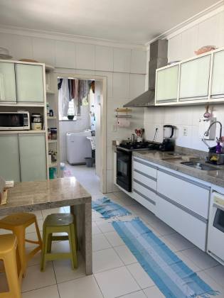 Apartamento 3 quartos, 1 Suíte para aluguel, Com 139m² - Bairro Farolândia - Aracaju/SE