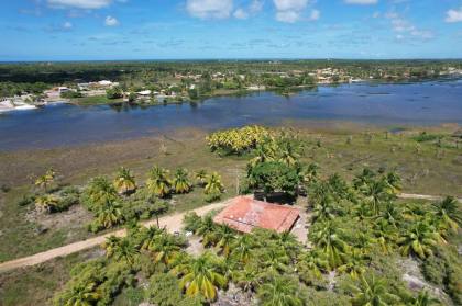 Terreno à venda, 35.000 m² situado no Praia do Abaís-Estância/SE