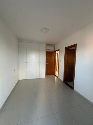 Apartamento 3 quartos, 1 Suíte a Venda, Com 185m² - Bairro Farolândia - Aracaju/SE