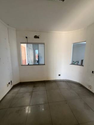 Prédio Comercial/Casa para Alugar com 5 salas e 10 vagas de garagem - Bairro Atalaia - Aracaju/SE