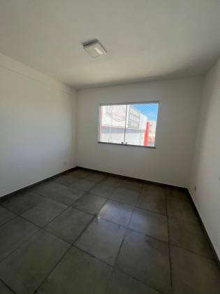 Prédio Comercial/Casa para Alugar com 5 salas e 10 vagas de garagem - Bairro Atalaia - Aracaju/SE