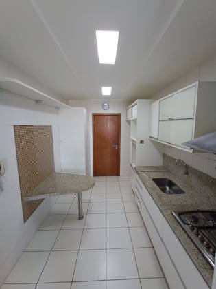 Apartamento para aluguel, com 3 quartos e 3 suítes no bairro Jardins, Aracaju/SE.
