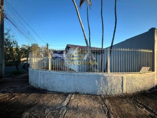 Casa Para Venda com 3 quartos e Edícula