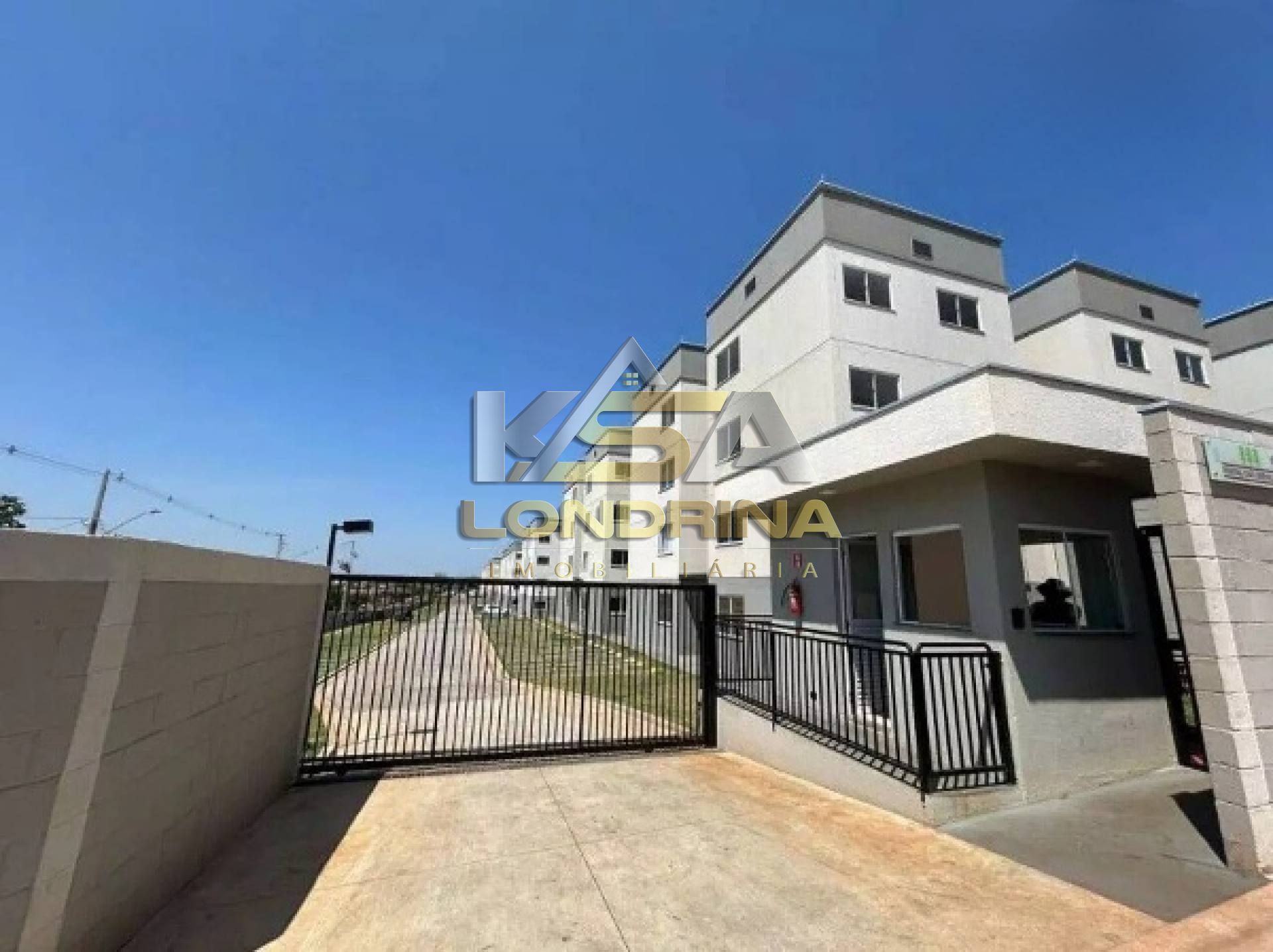 Apartamento Para Alugar com 2 quartos no bairro Cinco Conjuntos, em Londrina