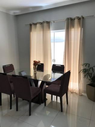 Casa condomínio Araçari parque Tauá zona a leste