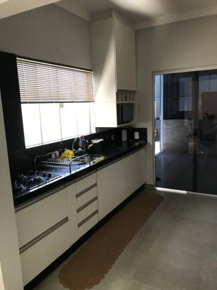 Casa condomínio Araçari parque Tauá zona a leste