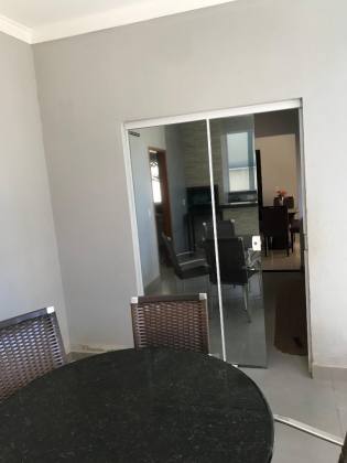 Casa condomínio Araçari parque Tauá zona a leste
