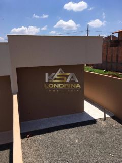 Linda casa, recém construída no Jd. Maria Celina.
