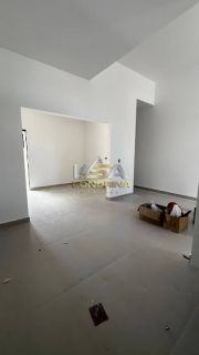 Casa 2 quartos 1 suítes no bairro Conj. Hab. Jose Garcia Molina em Londrina